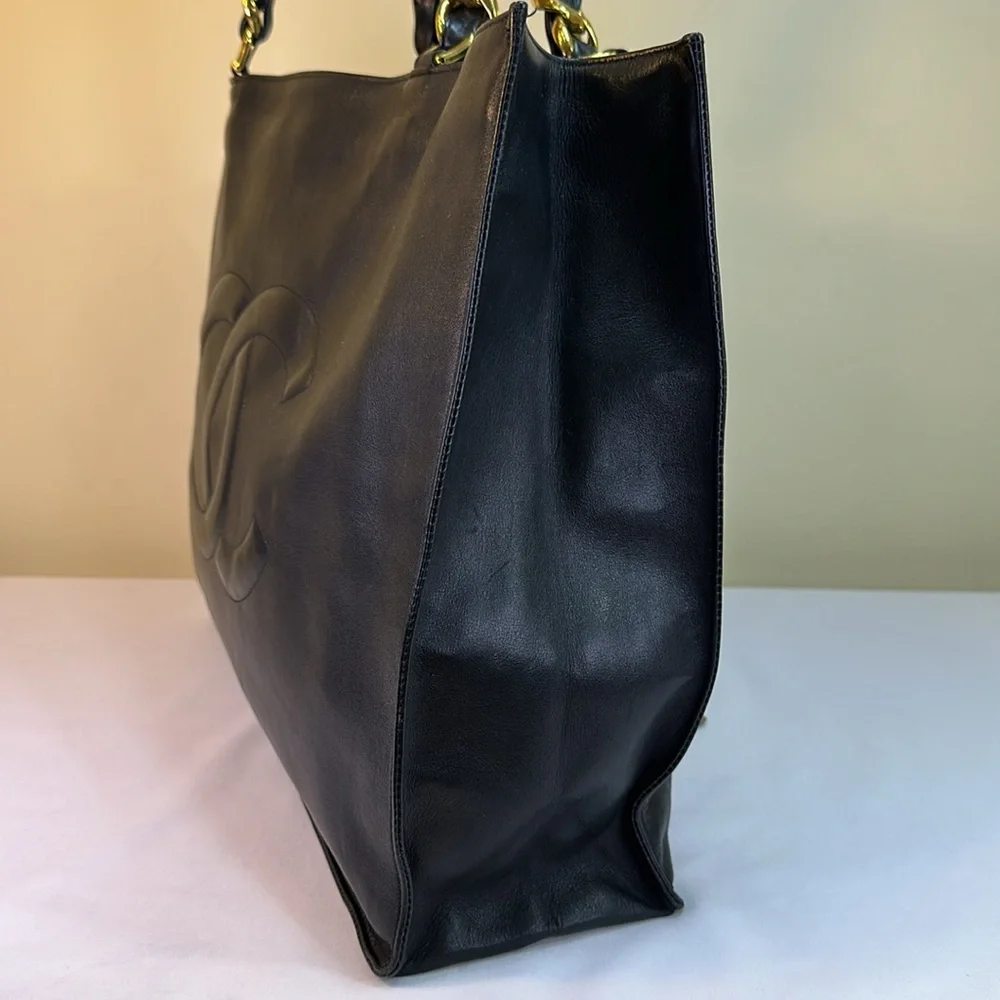 CHANEL CC XL Calfskin Tote With Chunky 24K Goldplated Chain #2 1991-94 COA - Picture 7 of 17